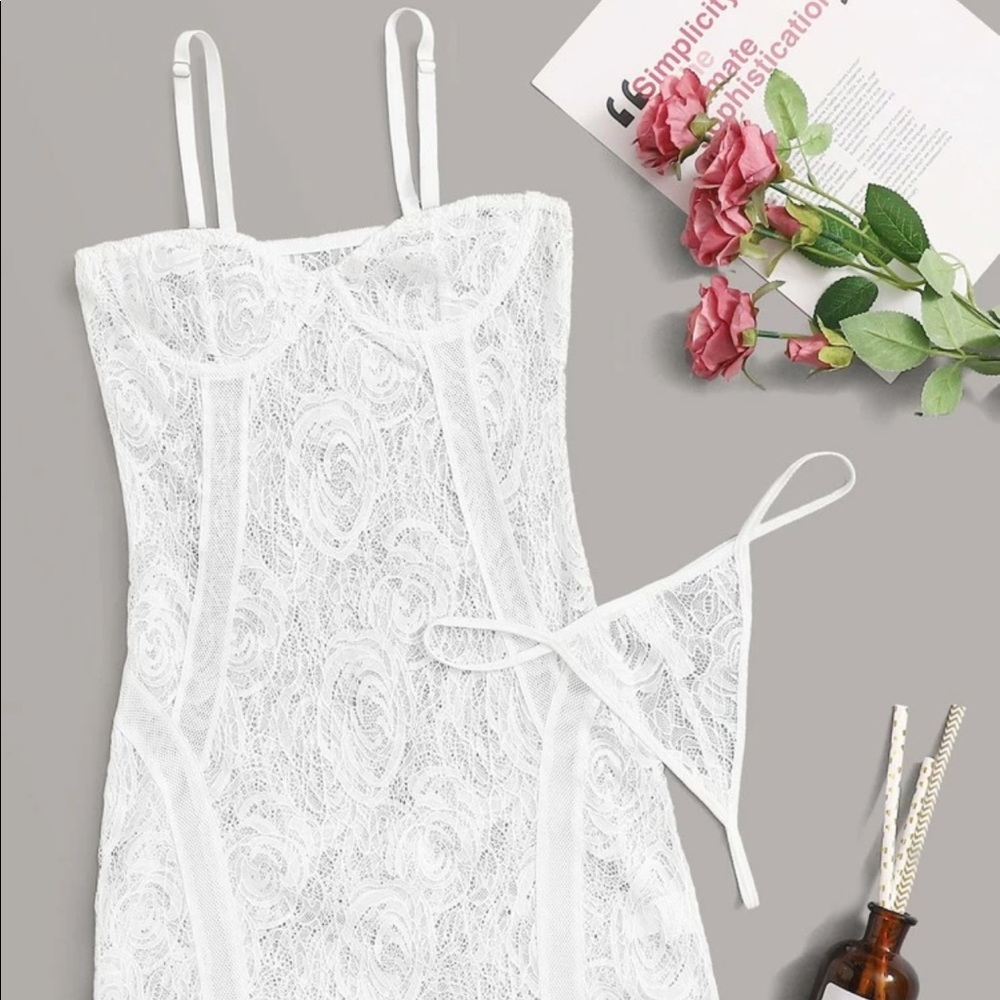 Floral Lace Underwire Slip w/Thong SEXY Medium